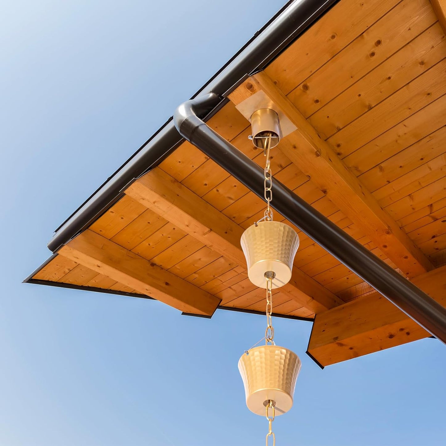 Rain Chain for Outside with Adapter,Wrought Iron Rain Chains Set 8.5 Ft,Not Rust, Gotta Drain with Metals Anchoring Stake, 14 Cups, 1 Hook, Adjustable Gutter Downspout for Outdoor(Gold)