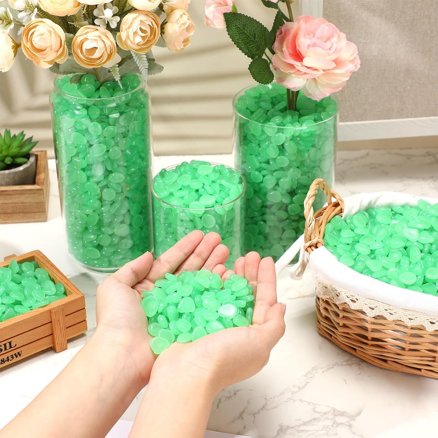 Sasylvia 12000 Pcs Glow in The Dark Rocks Glow in The Dark Stones Glowing Rocks for Garden Outdoor Glowing Fish Tank Pebbles Luminous Stone for Outdoor Yard Patio Aquarium Landscaping (Green)