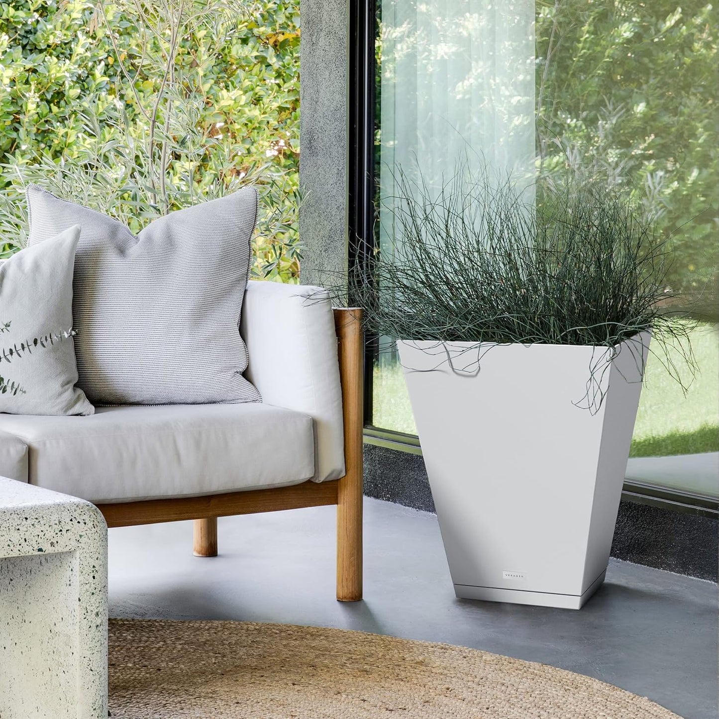 Veradek Nobleton Indoor/Outdoor Wide Square Planter (White, 22 inch - 2 Pack with 2 Saucer Trays)