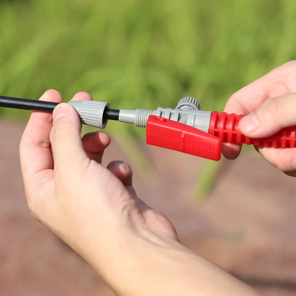 CLICIC 2.9 Gallon (11L) Lawn and Garden Portable Sprayer Pump Pressure Sprayer with Pressure Relief Valve and Adjustable Shoulder Strap for Lawns and Gardens or Cleaning Decks and Cars