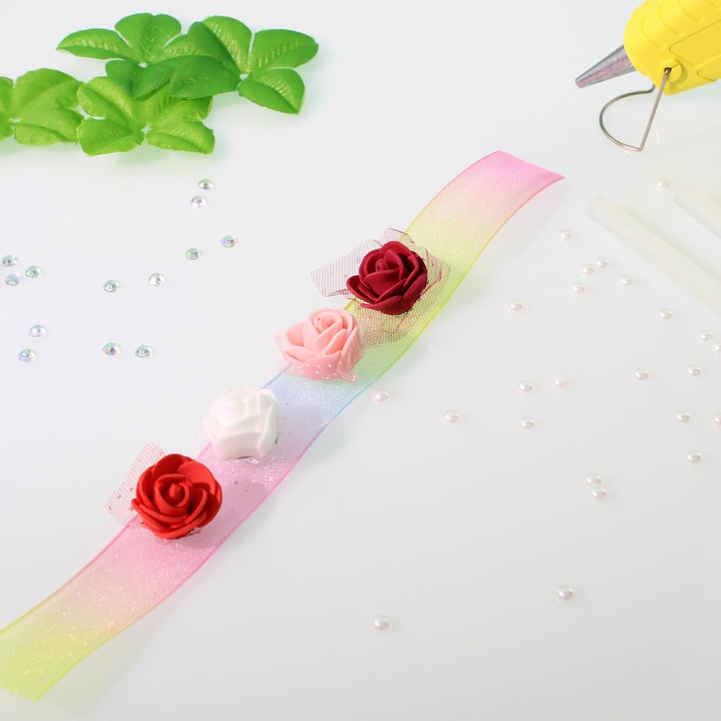 500 Pcs 0.6 Inch Mini Artificial Flowers Head Bulk 5 in 1 Set Faux Foam Fake Small Rose Tiny Baby Flores Bouquet Wreath Gift Hair Clip Home Decoration DIY Craft (Wine Red)