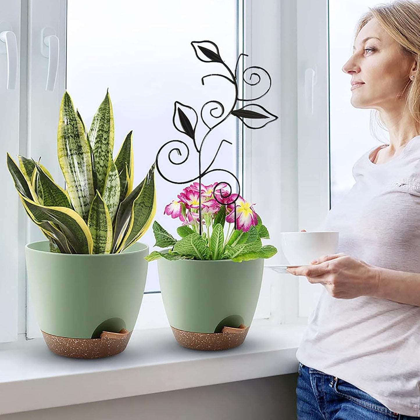 Decorative Metal Plant Trellis for Indoor Potted Plants – Leaf Shape Vine Support Stakes with 6 Plant Clips, Black/Green/Gold Garden Trellises for Climbing Plants, Vines (Black 1pc)