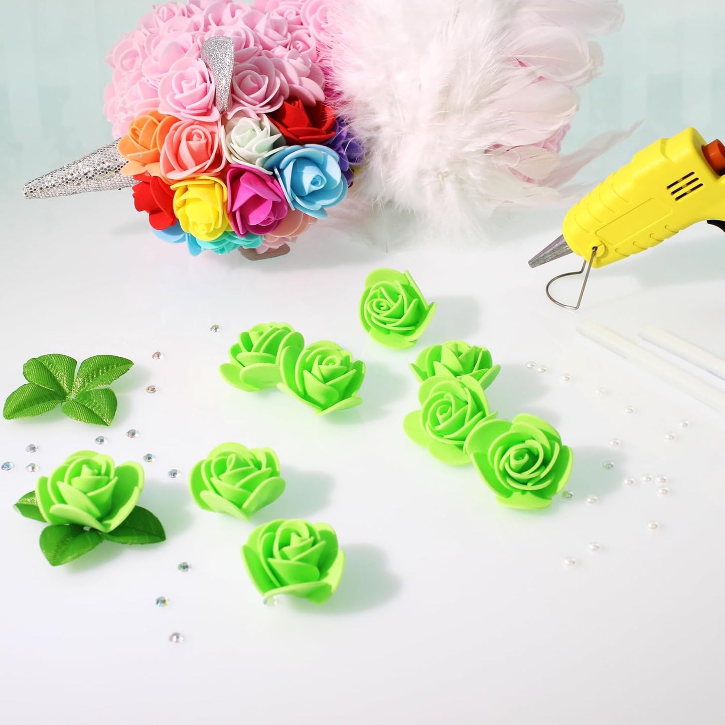 500 Pcs 1.4 Inch Mini Artificial Flowers Head Bulk 5 in 1 Set Faux Foam Fake Small Rose Tiny Baby Flores Bouquet Cake Gift Home Decoration DIY Craft (Green)