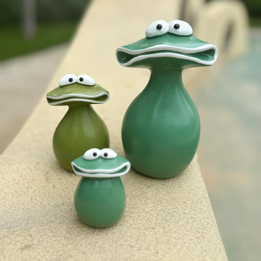 H&Zebrabro Big Mouth Frog Figurines Set of 3 for Garden Decoration, Waterproof Resin Indoor Outdoor Garden Decors, Cute Yard Frog Family Statues