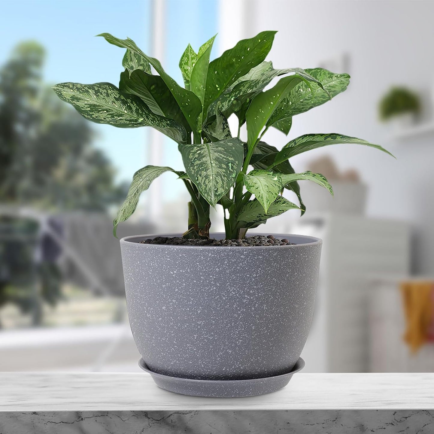 Plant Pots 12 inch, Plastic Planters with Drainage Holes and Saucers, Large Flower Pots for Indoor Outdoor Plants, Modern Decorative Pots for Garden House Plants, Speckled Grey