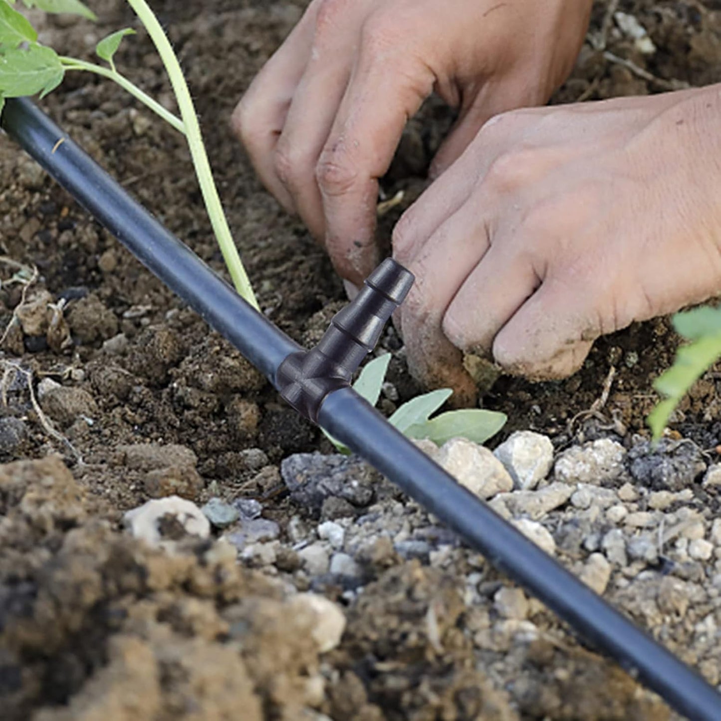 300 Pcs Barbed Connectors Drip Irrigation Fittings Kit, 1/4" Drip Irrigation Kit for Garden Flower Pot Greenhouse Lawn (Straight Barbs,Single Barbs,Tees,Elbows,End Plug,4-Way Coupling)