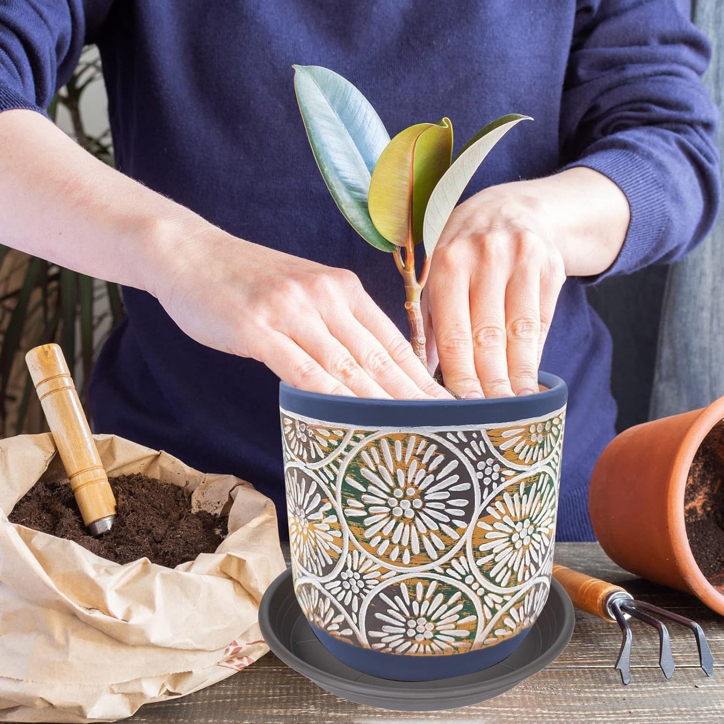 2 Pack of 19 inch Plant Saucer, Large Plant Tray, Heavy Sturdy Plant Drainage Tray for Indoors, Bird Bath Bowls, Sturdy 18 inch Plastic Pot Tray for Planter (Brown)