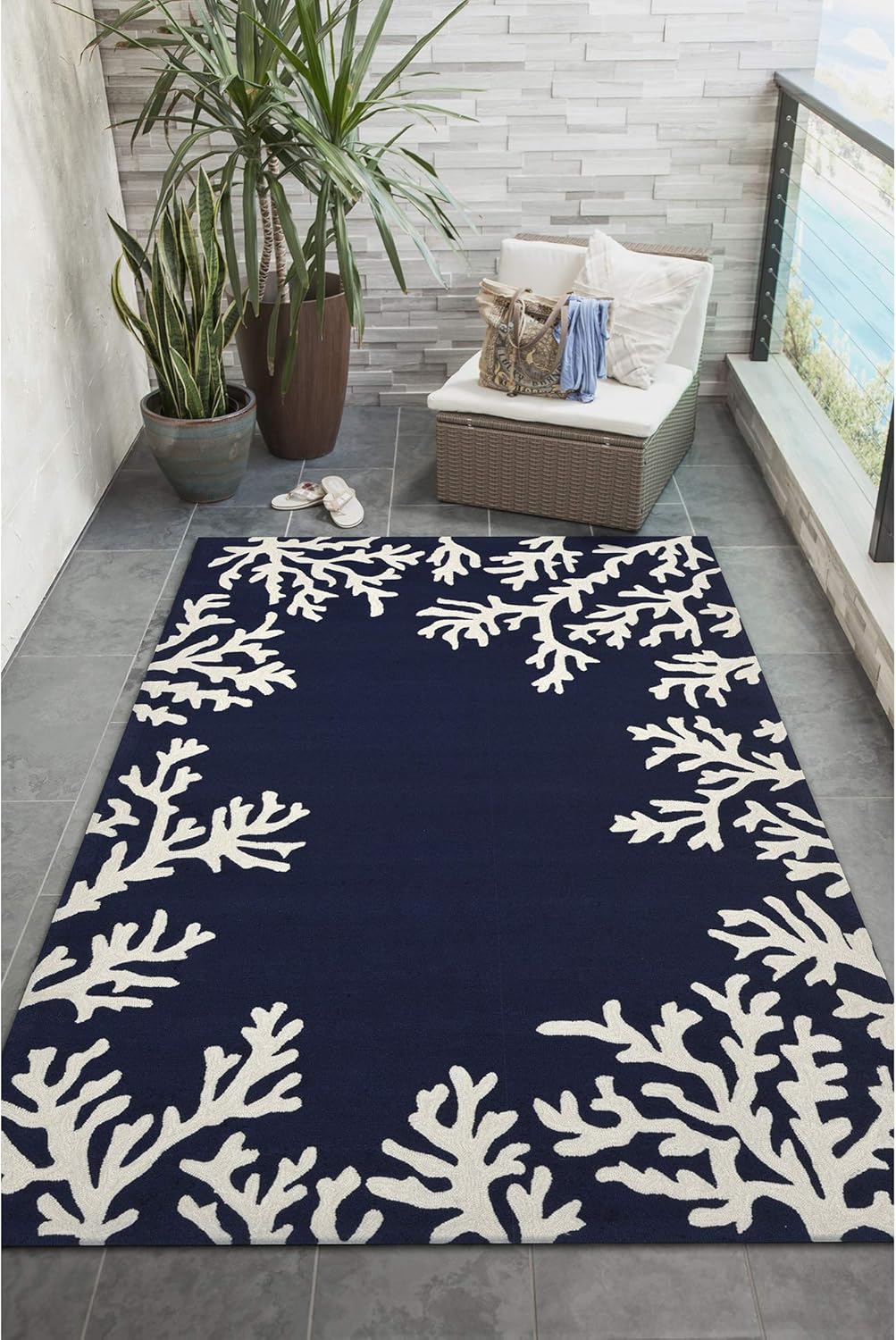 Liora Manne Capri Coastal Coral Border Navy Indoor/Outdoor Rug, 3'6" x 5'6'