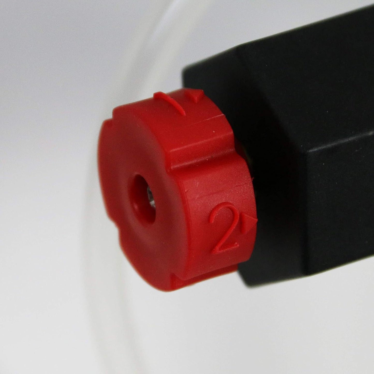 Chapin 4710 1-Gallon HydroFeed in-Line Fertilizing Injection System for Sprinklers and Direct Hose Use, 1-Pack, Translucent White