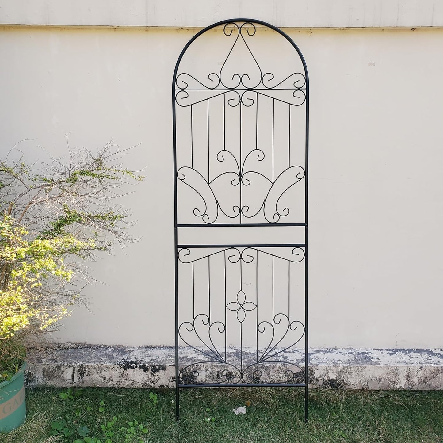 SCENDOR Trellis for Climbing Plants 70.8" H x 24.5" W Metal Iron Outdoor Wall Panel for Vines Flowers Elegant Garden Accent Decorative Structure 1 Pack