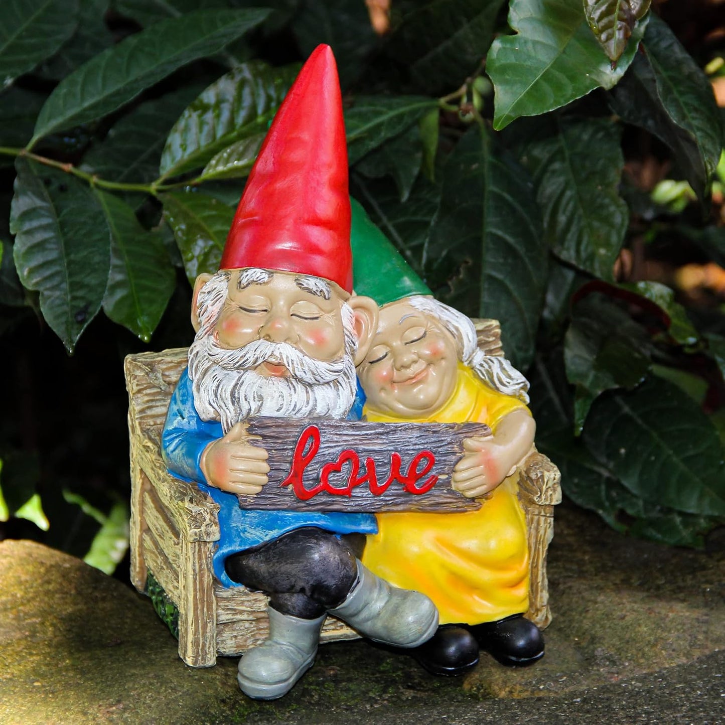 Garden gnome statue for outdoor decor,Couple in love gnomes figurine for patio lawn yard garden outdoor decoration,garden sculptures & statues,knome romantic indoor ornament forever lover gift