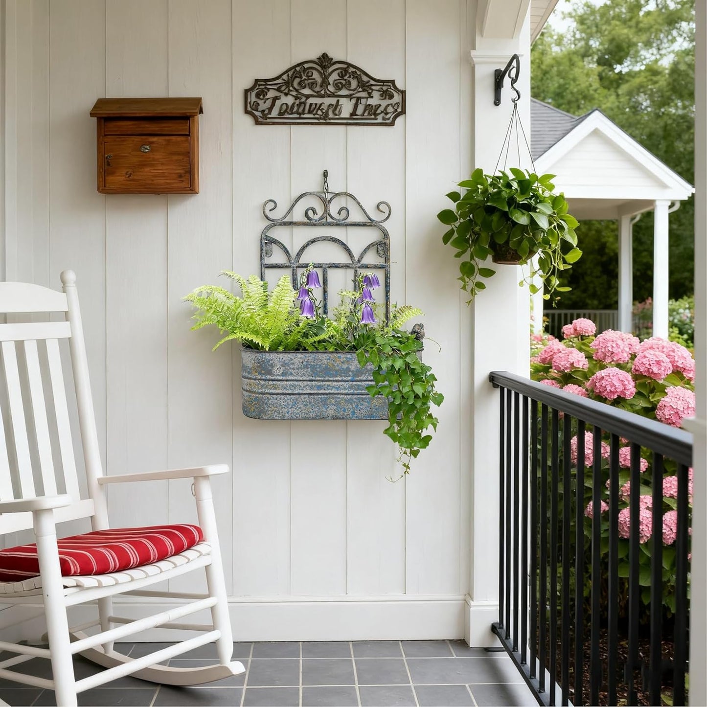 Rustic Metal Wall Planter Country Garden Wall Hanging Mount Vase Pocket Outdoor Vintage Hanging Pot Farmhouse Wall Decor for Plants Flowers (Blue)