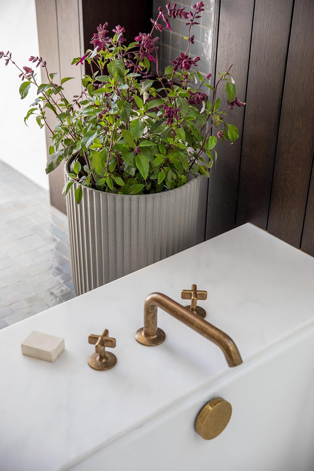 Veradek Demi Series Round Planter w/ Stand for Porch/Patio | Durable Plastic-Concrete & Wooden Stand | Modern Décor for Tall Plants, Flowers