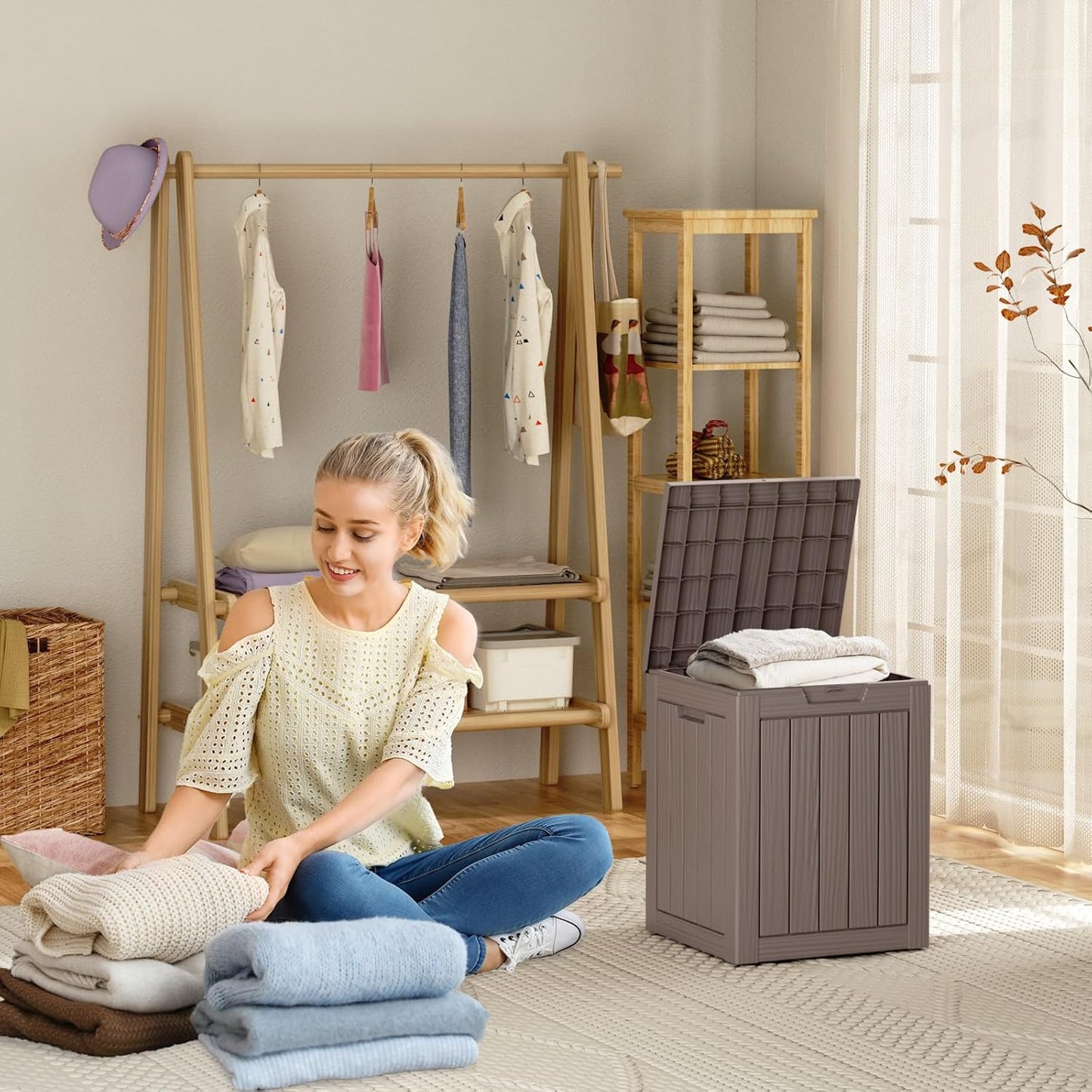 28 Gallon Resin Deck Box, Lockable Patio Outdoor Storage Box for Furniture, Garden Tools and Tools Storage, Waterproof Outside Storage Boxes - Grey