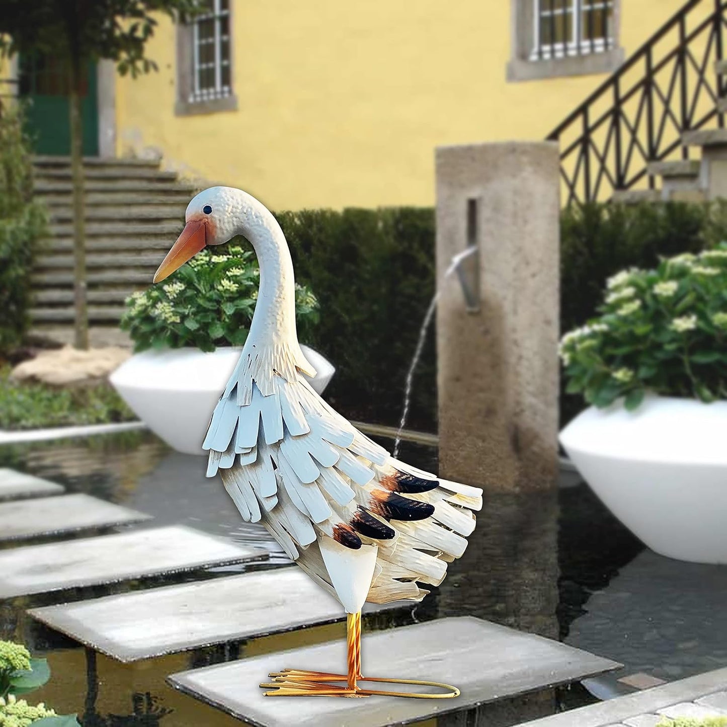 Metal Duck Garden Statue Outdoor Duck Decor Yard Art Sculpture for Home Lawn Backyard Porch Patio Decoration