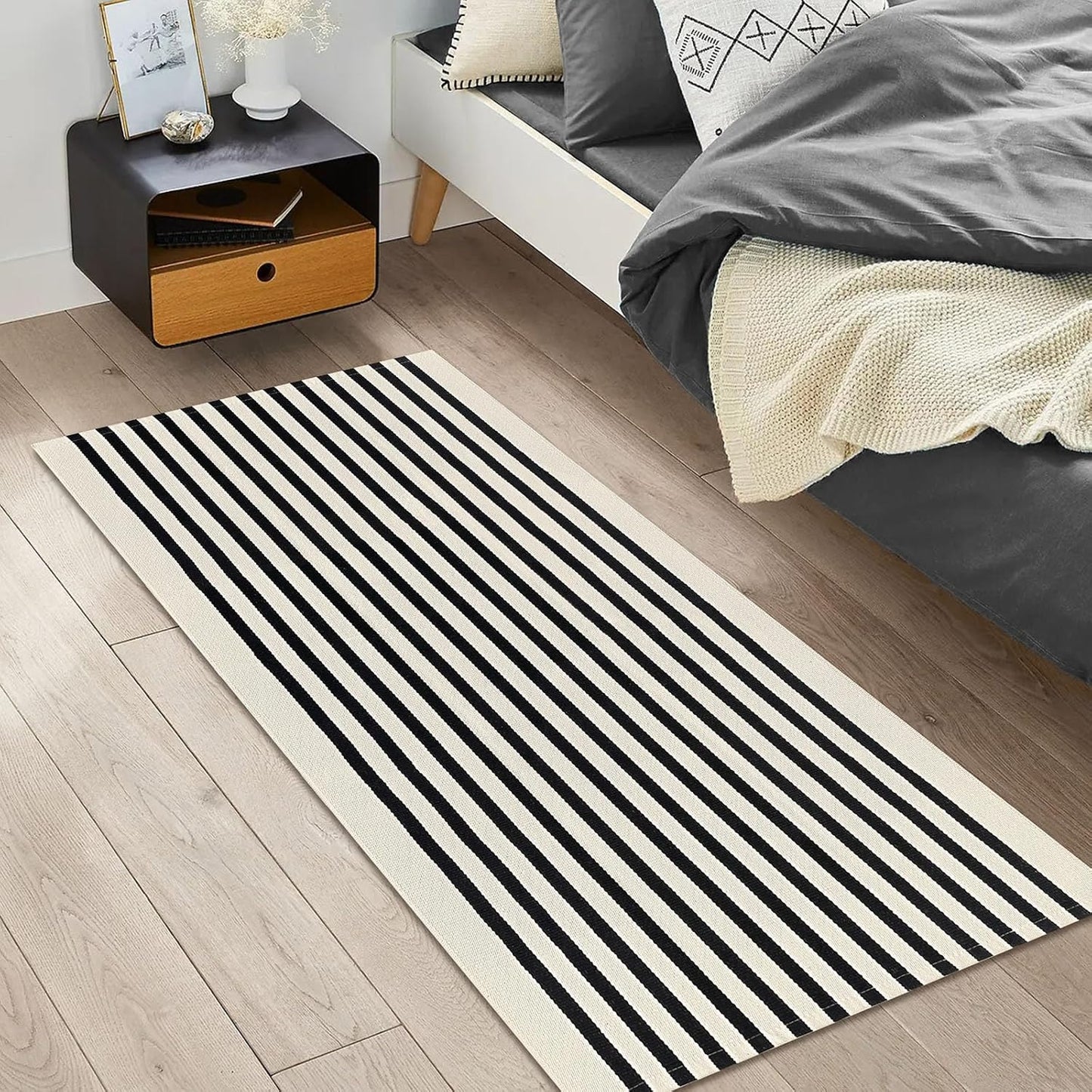 IOHOUZE Black Beige Striped Rug -2'x4.3' Front Door Rugs Outdoor, Small Washable Area Rug for Front Porch, Spring Summer Welcome Mats Outdoor Indoor, Doormat for Entryway Porch Entrance
