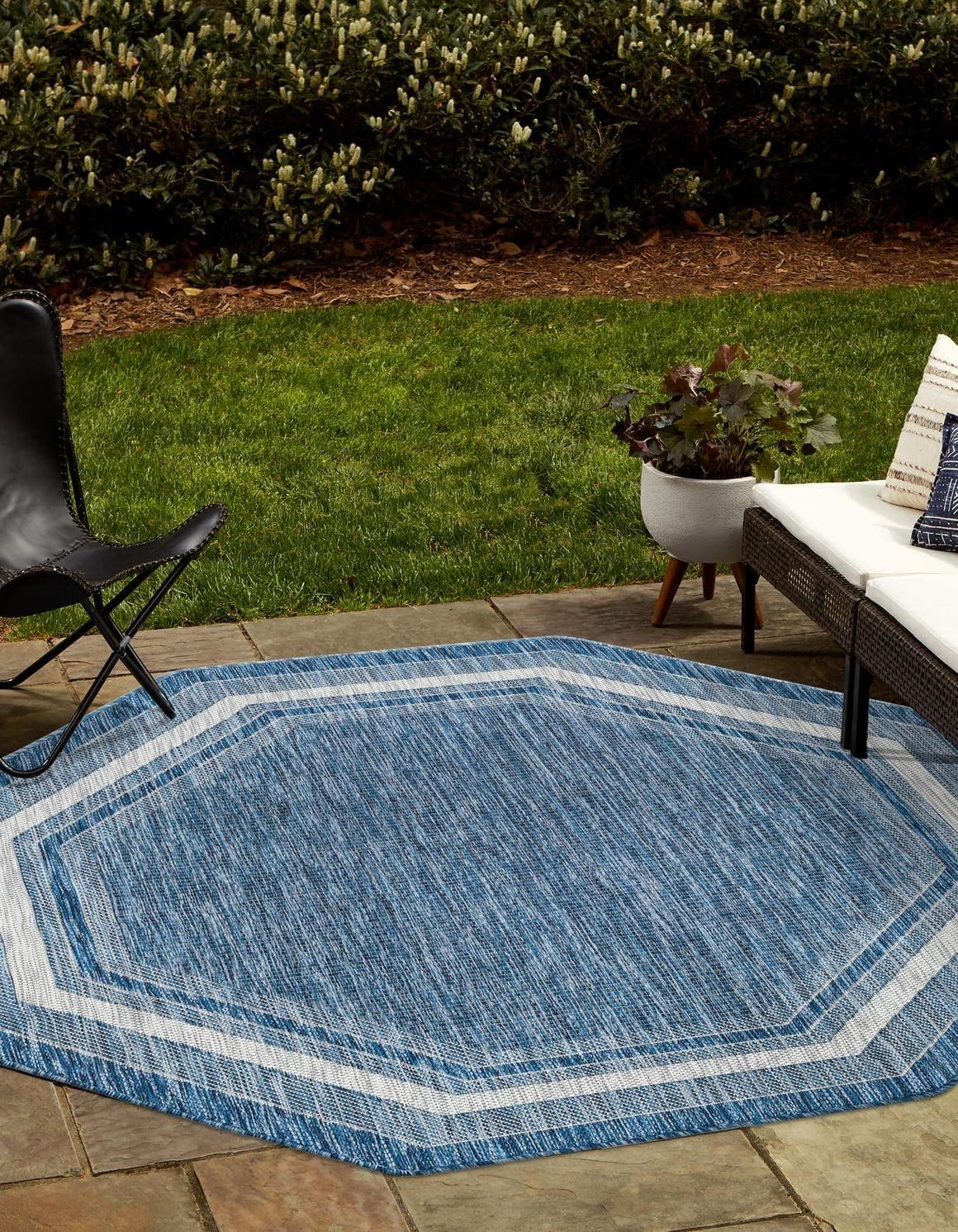 Unique Loom Outdoor Border Collection Area Rug - Soft Border (5' 3" Octagon, Blue/ Ivory)