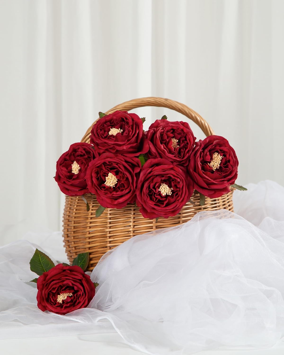 DuHouse 5Pcs Silk Roses Fake Red Roses with Stems Real Touch Rose Artificial Flowers for Arrangement Wedding Party Home Decoration