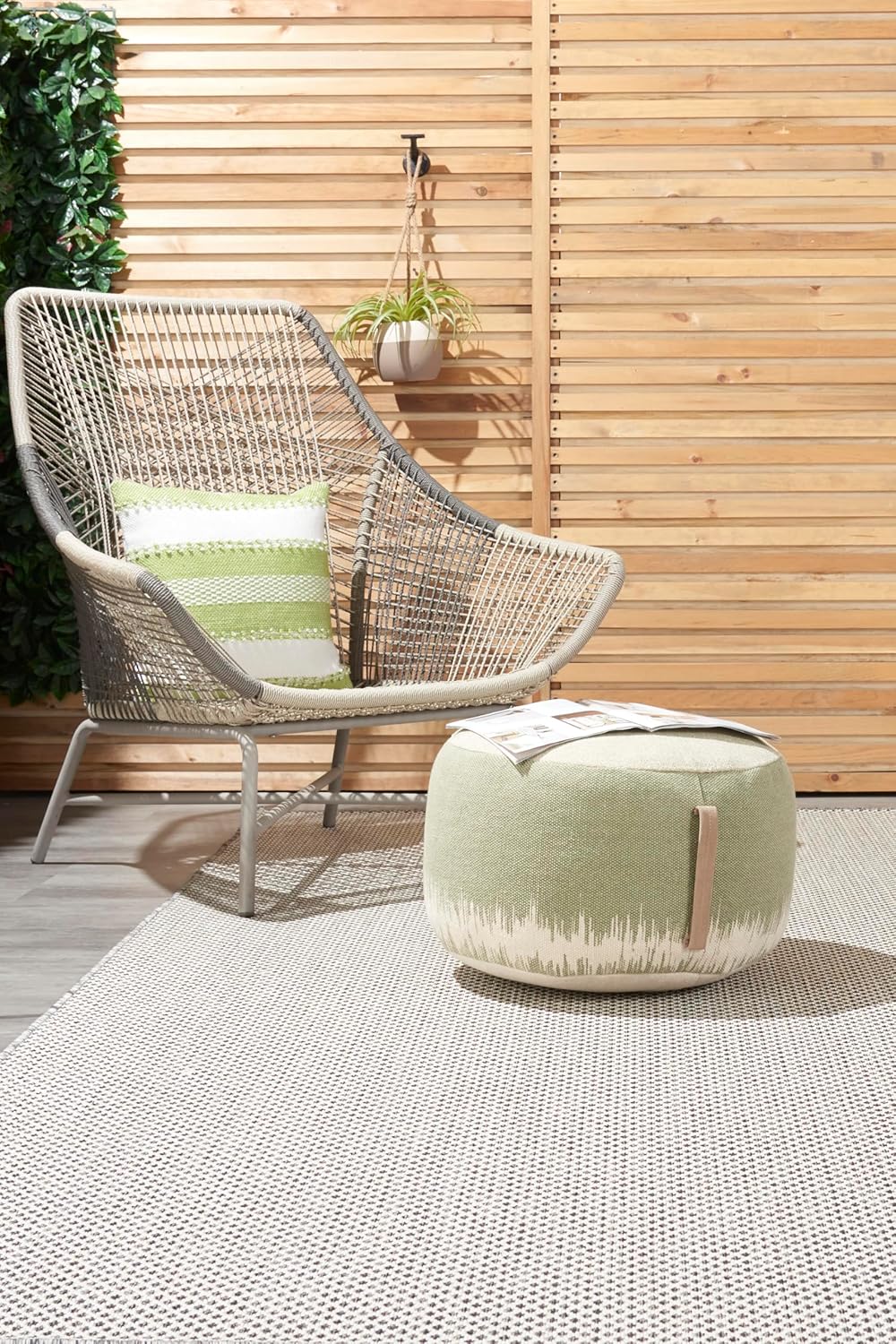 Nourison Home Courtyard 96" x 120" Fabric Indoor/Outdoor Rug in Ivory Charcoal