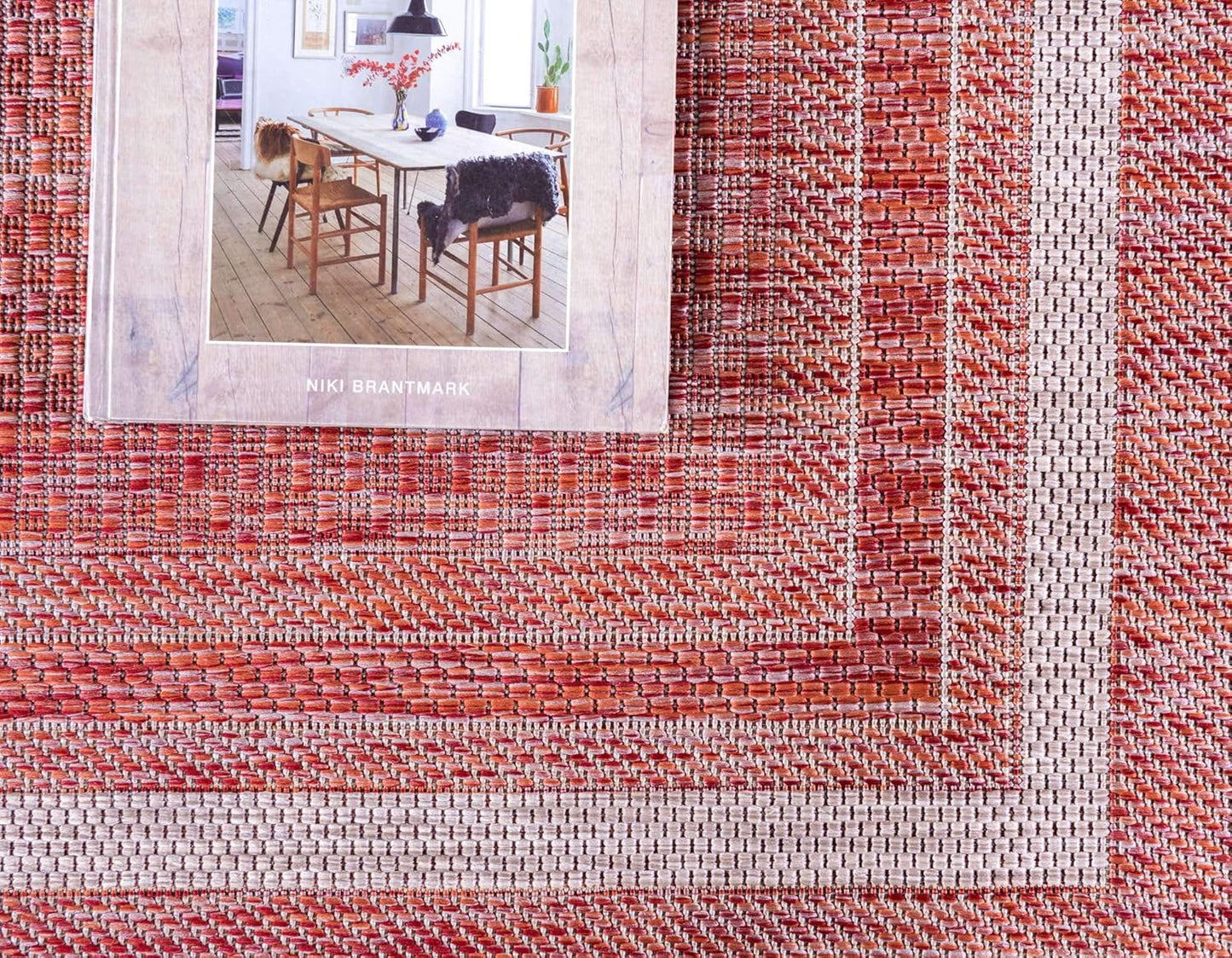 Unique Loom Outdoor Border Collection Area Rug - Soft Border (4' 1" x 6' 1" Rectangle, Rust Red/ Ivory)