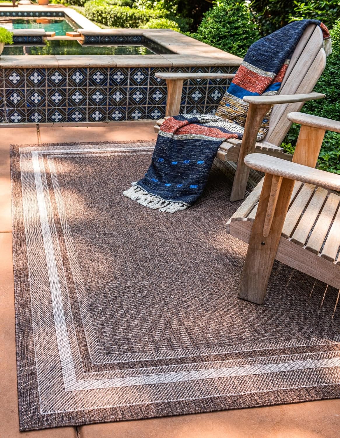 Unique Loom Outdoor Border Collection Area Rug - Soft Border (9' x 12' Rectangle, Brown/ Ivory)