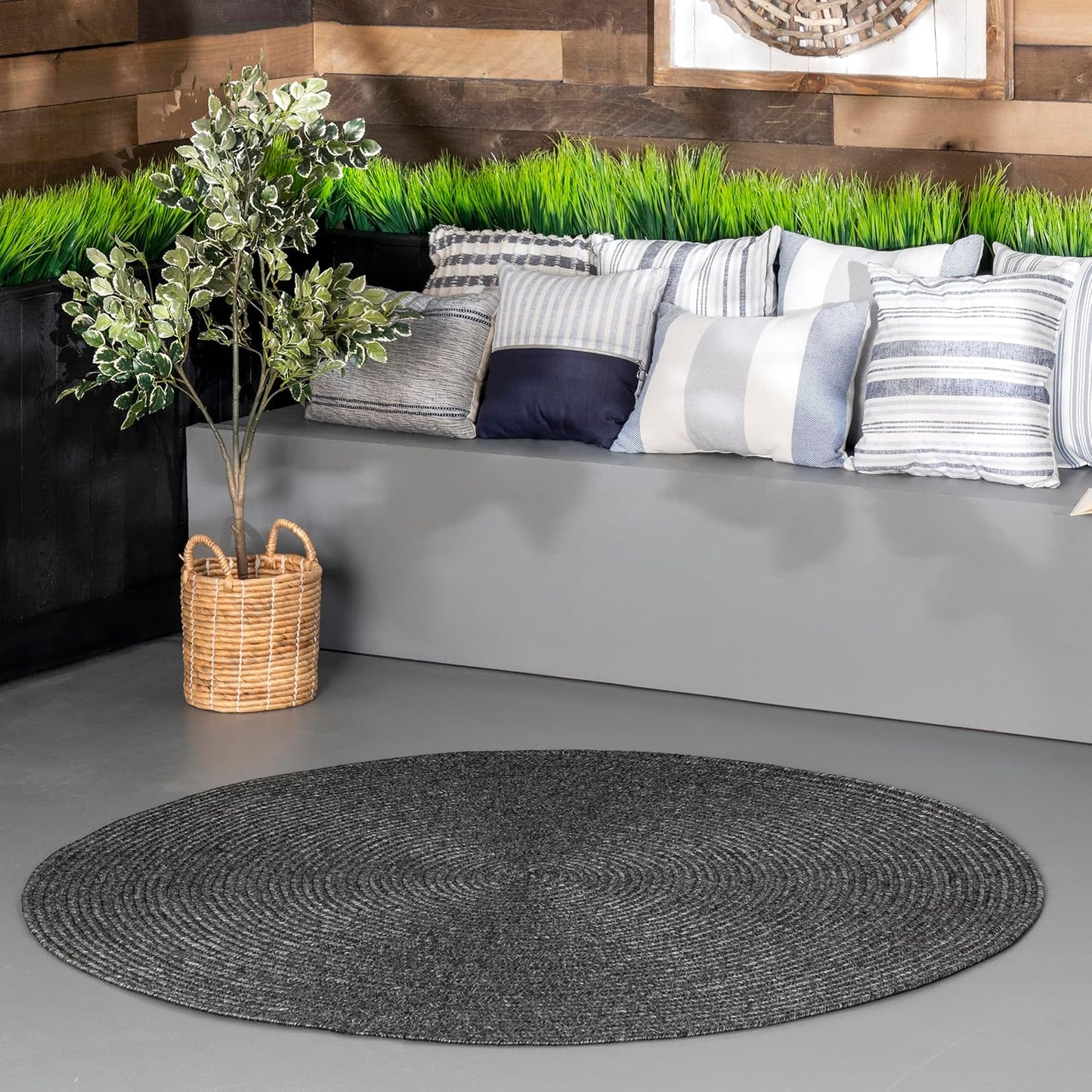nuLOOM 8' Round Solid Hand Braided Indoor/Outdoor Area Rug, Pet-Friendly, High Traffic, Weather Resistant, for Patio, Balcony, Bedroom, Living, Dining Room, Wynn Charcoal