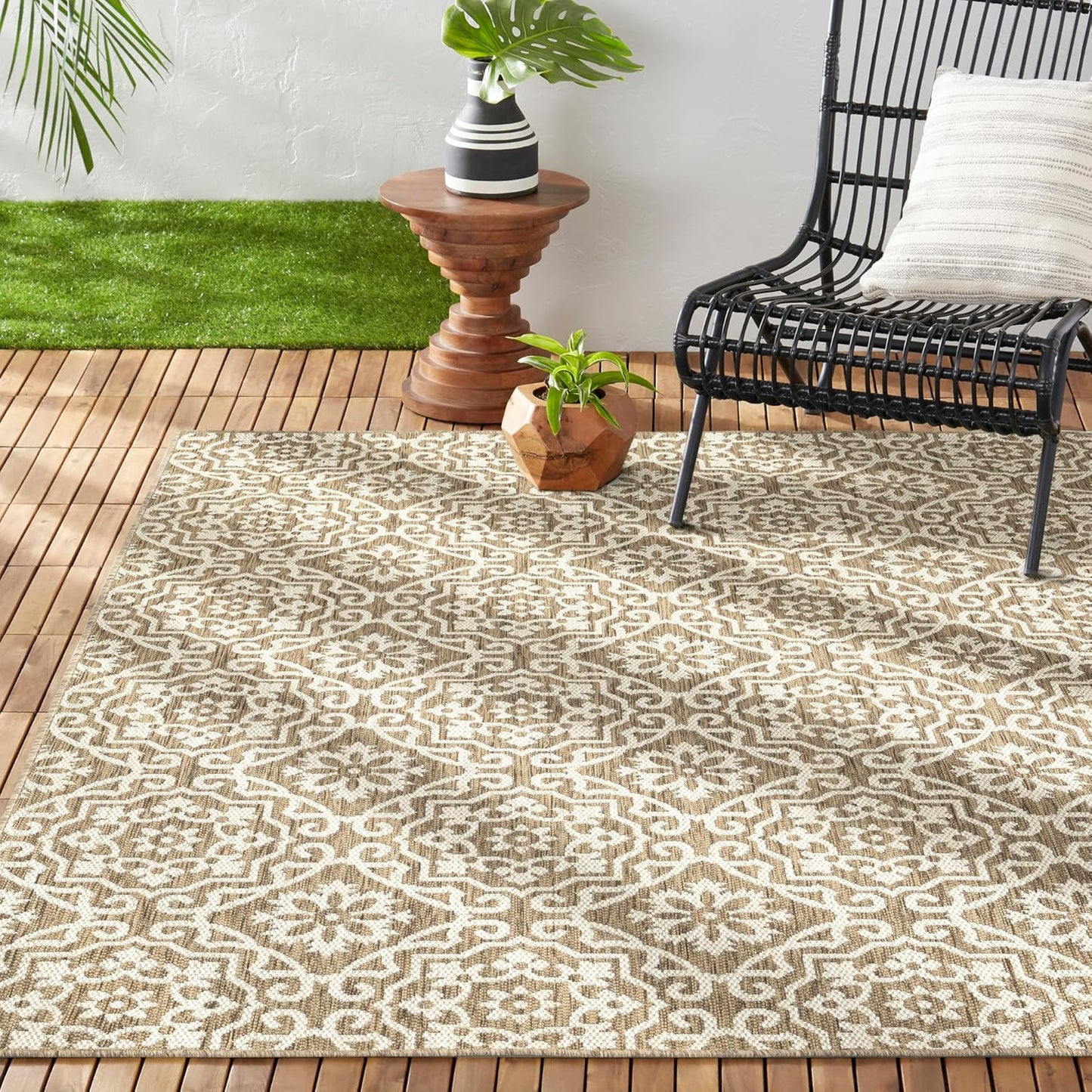 Nicole Miller New York Patio Country Julia Transitional Geometric Indoor/Outdoor Area Rug, Brown/Beige, 6'6"x9'2"