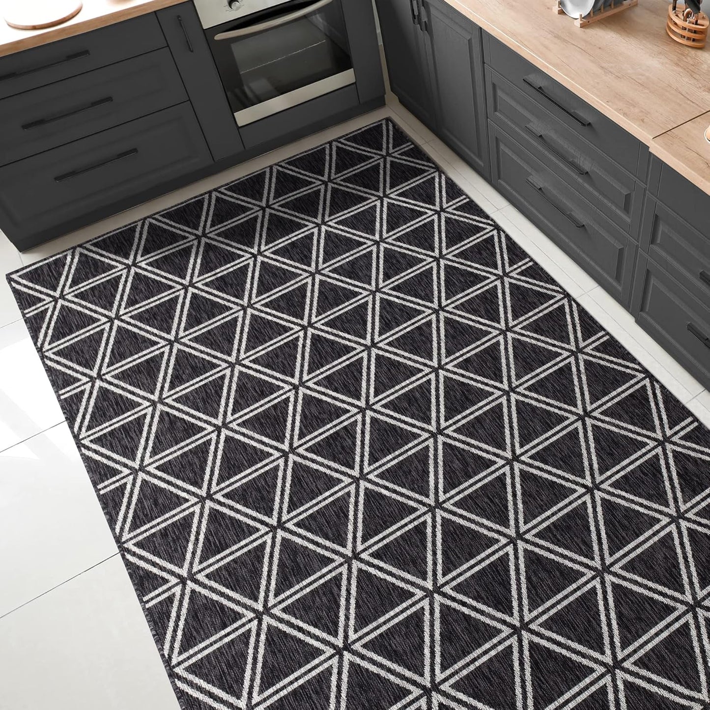 Keen Home Design Outdoor Rug - 6x9 Washable Indoor/Outdoor Rug for Patio, Balcony, Kitchen, Garden, Beach, Deck and Porch. Size: 6'7" x 9'2"