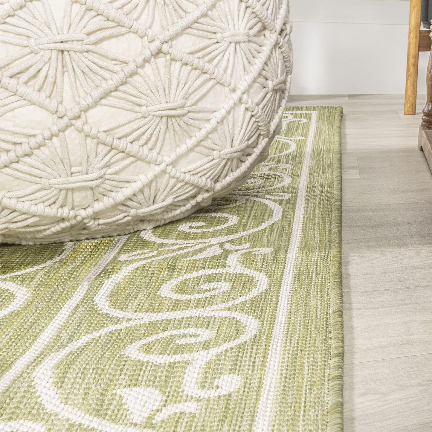 JONATHAN Y SMB106H-28 Charleston Vintage Filigree Textured Weave Indoor Outdoor Runner Rug, Coastal,Traditional,Transitional Easy Clean,Bedroom,Kitchen,Backyard,Patio, Non-Shed, Green/Cream, 2 X 8