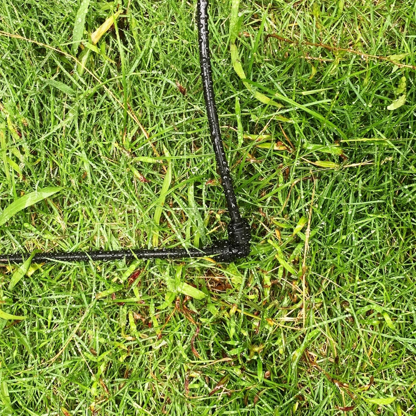 30 Pack Quick Connect 1/4" Drip Irrigation Elbow Coupling Connector,Universal 90 Degree Elbow Fitting for 1/4 Inch Irrigation Tubing,Leak Free Fittings for Sprinkler or Drip Irrigation System