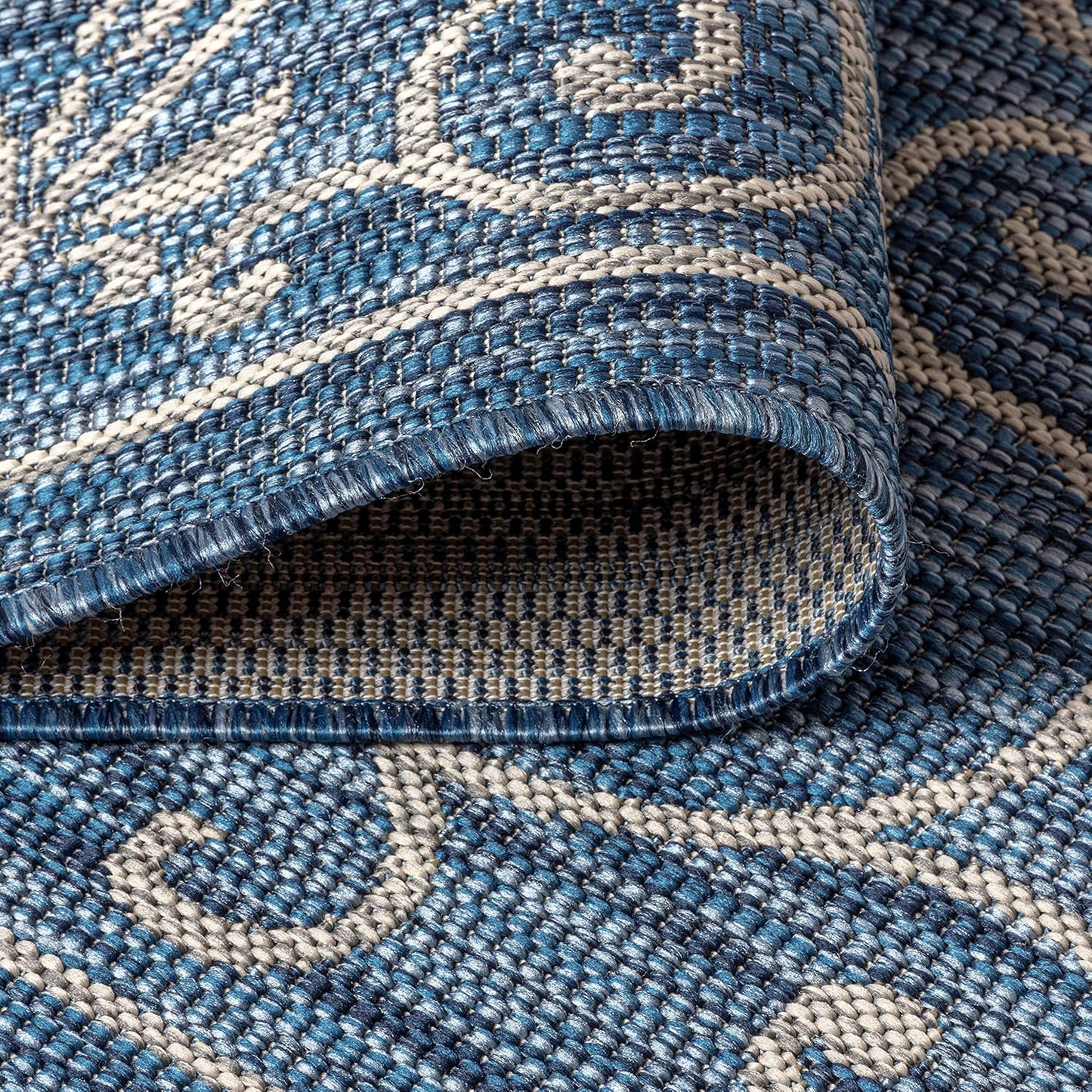 JONATHAN Y SMB106D-5R Charleston Vintage Filigree Textured Weave Indoor Outdoor Area Rug Classic Coastal Easy-Cleaning Bedroom Kitchen Backyard Patio Non Shedding, 5' Round, Navy/Gray