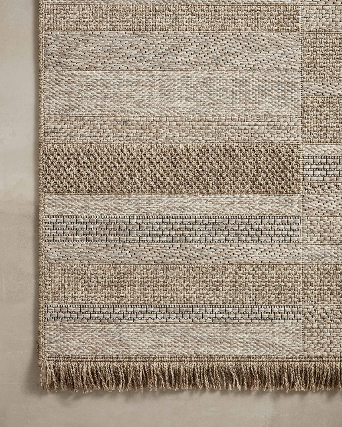 Loloi Dawn Collection Indoor/Outdoor DAW-03 Brown 3'-9" x 5'-9" Accent Rug