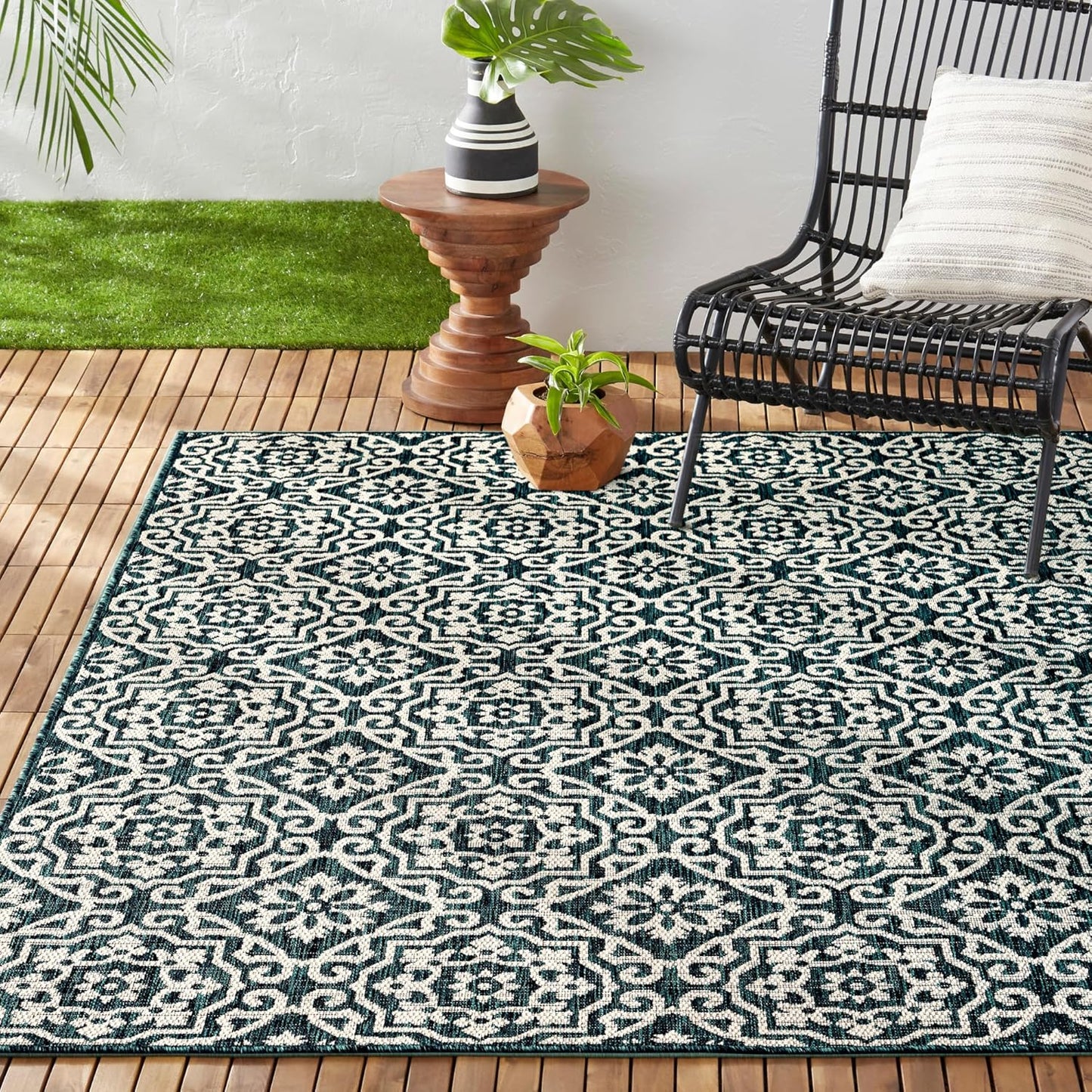 Nicole Miller New York Patio Country Julia Transitional Geometric Indoor/Outdoor Area Rug, Navy Blue/Ivory, 7'9"x10'2"