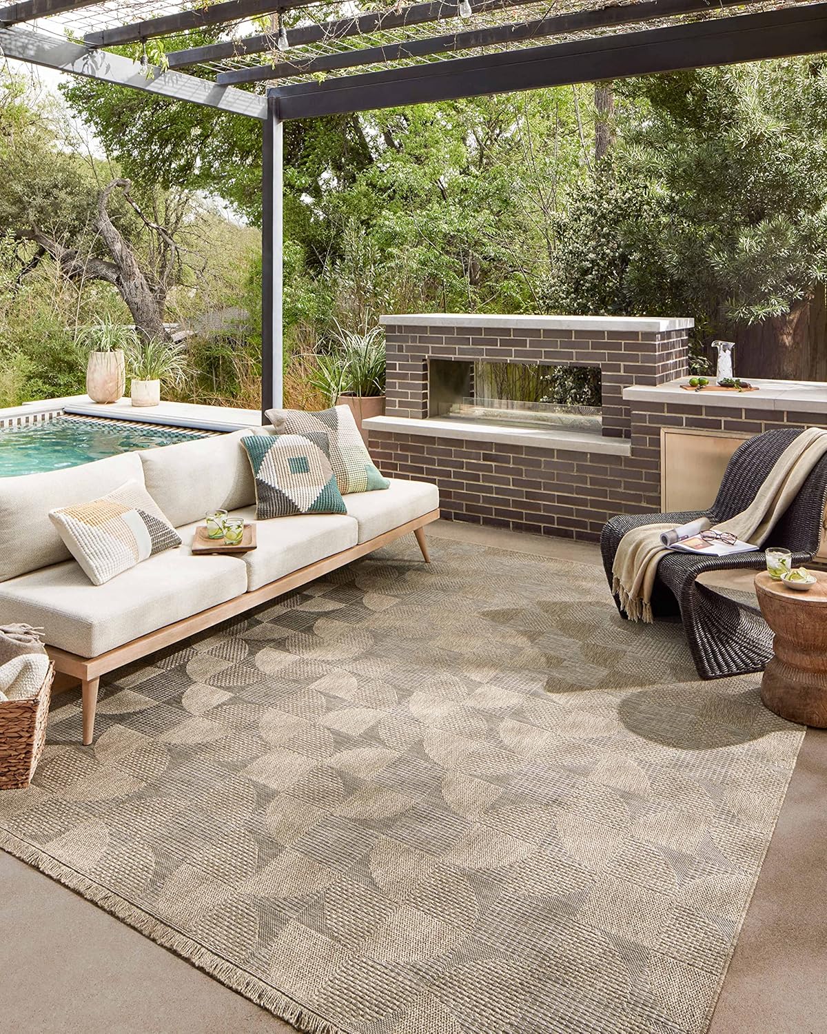 Loloi Dawn Collection Indoor/Outdoor DAW-08 Beige 7'-8" x 10' Area Rug