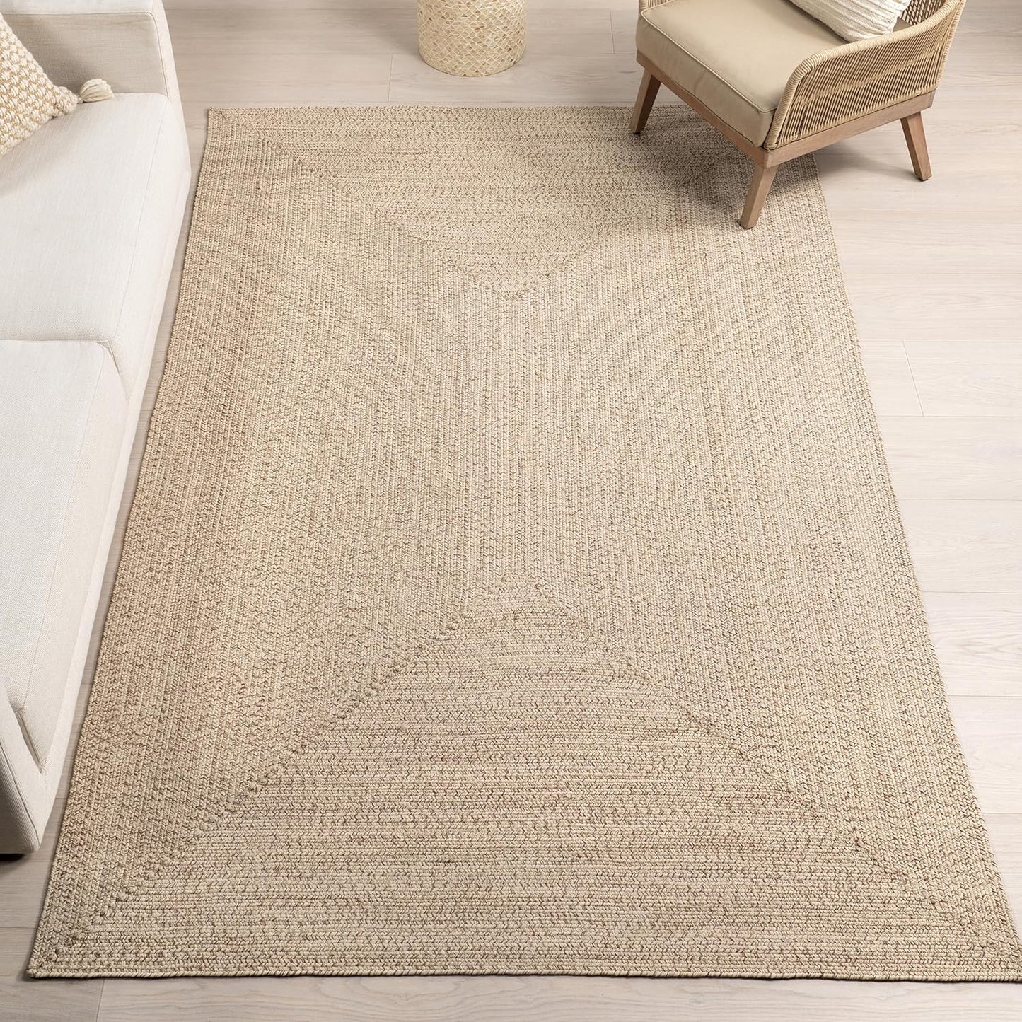 nuLOOM 2' x 3' Solid Hand Braided Indoor/Outdoor Area Rug, Pet-Friendly, High Traffic, Weather Resistant, for Patio, Balcony, Bedroom, Living Room, Dining Room, Wynn Tan